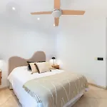 Βίλα New Beachside With Private Pool