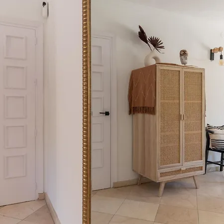 New Beachside With Private Pool