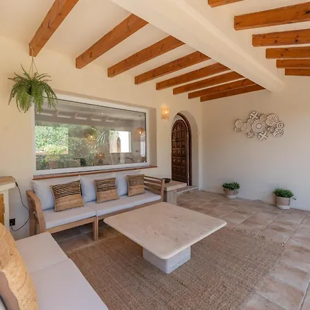 Βίλα New Beachside With Private Pool