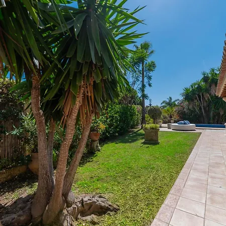 New Beachside With Private Pool Villa Marbella