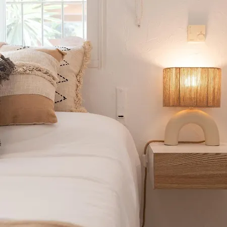 New Beachside With Private Pool *