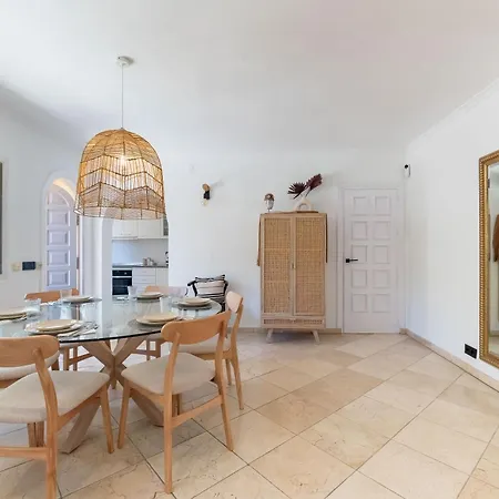 New Beachside With Private Pool * Marbella