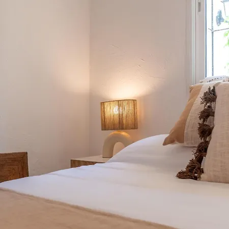 New Beachside With Private Pool Villa Marbella