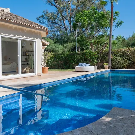 New Beachside With Private Pool Marbella