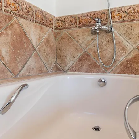 New Beachside With Private Pool Marbella