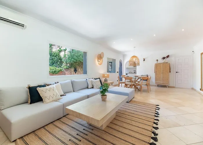 ヴィラ New Beachside With Private Pool マルベーリャ