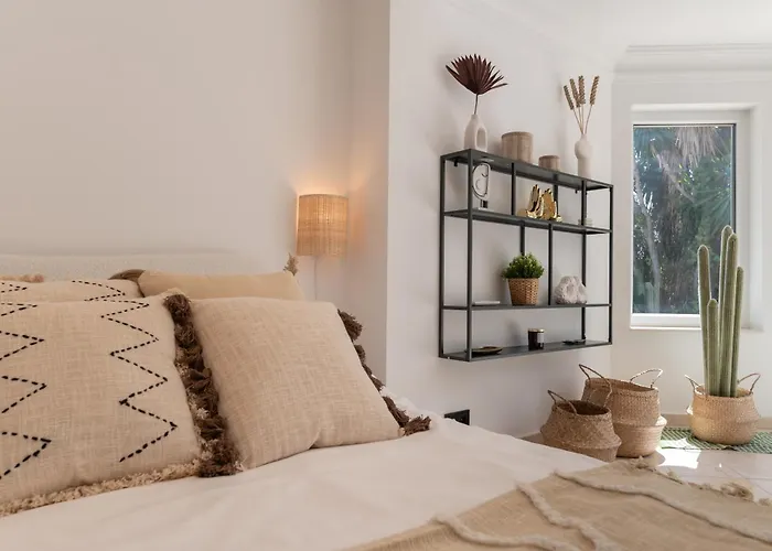 ヴィラ New Beachside With Private Pool