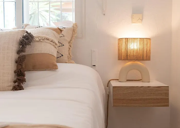 New Beachside With Private Pool *