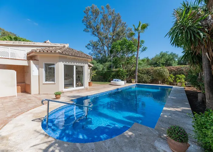 Villa New Beachside With Private Pool *